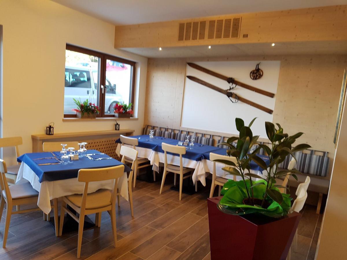 Hotel Martinella Фолгария Екстериор снимка